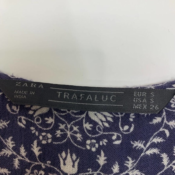Zara Trafaluc Size Small Floral‎ Boho Romper Long Sleeve Pockets Button Front - Picture 3 of 9